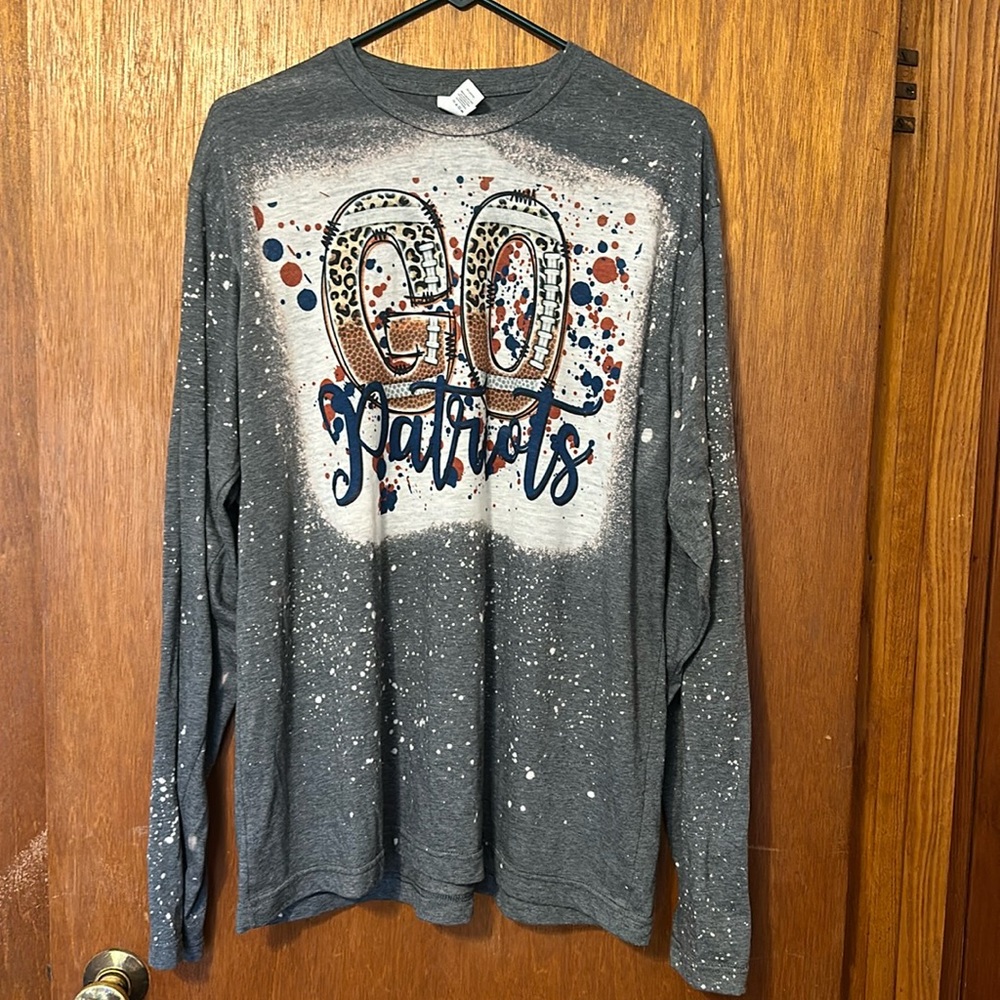 Gray Long Sleeve 'Go Patriots' Top